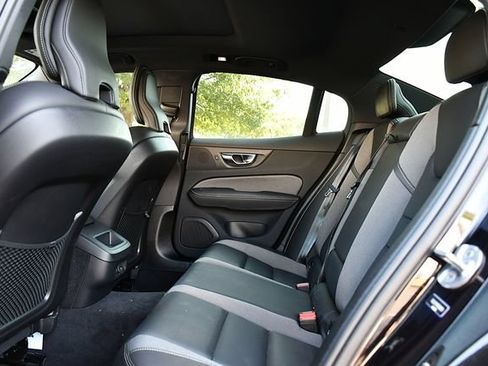 Used 2024 Volvo S60 B5 Plus FWD image 14