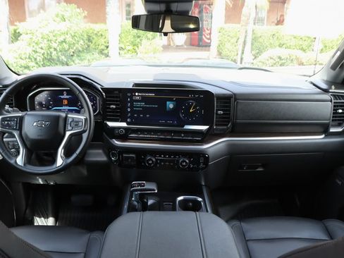 Used 2026 Chevrolet Silverado 1500 LT Trail Boss w/ LT Trail Boss Premium Package AWD/4WD image 26