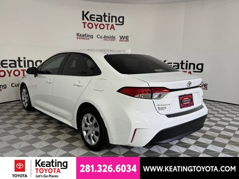 Used 2025 Toyota Corolla LE FWD image 8