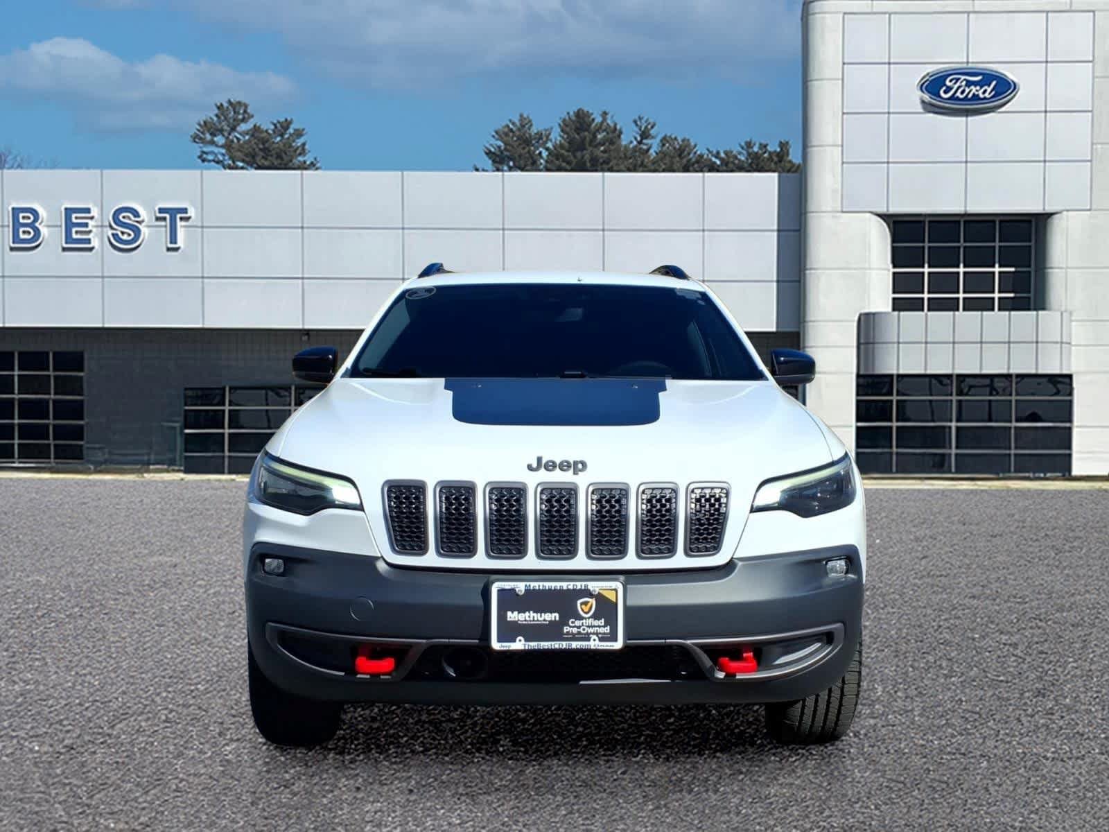 Used 2022 Jeep Cherokee Trailhawk w/ Premium Leather Package AWD/4WD image 11