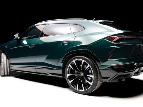 Used 2021 Lamborghini Urus image 24