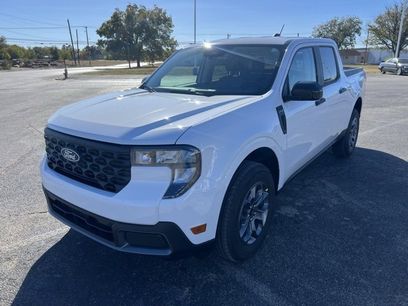 New 2025 Ford Maverick XLT w/ XLT Luxury Package