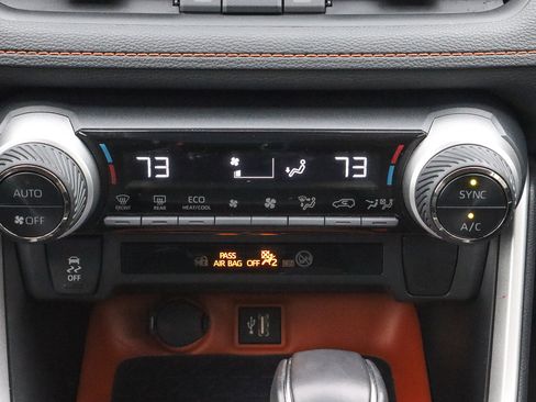 Used 2024 Toyota RAV4 Adventure image 20