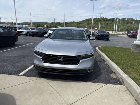 Used 2024 Honda Accord EX image 8