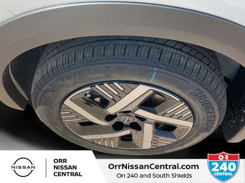 New 2026 Nissan Kicks SV w/ Cold Weather Package FWD image 9