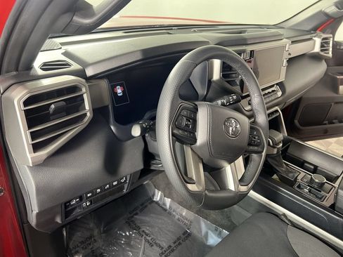 Used 2025 Toyota Sequoia SR5 AWD/4WD image 11