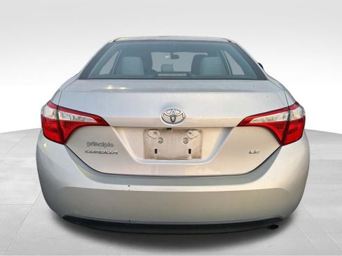 Used 2015 Toyota Corolla LE image 5