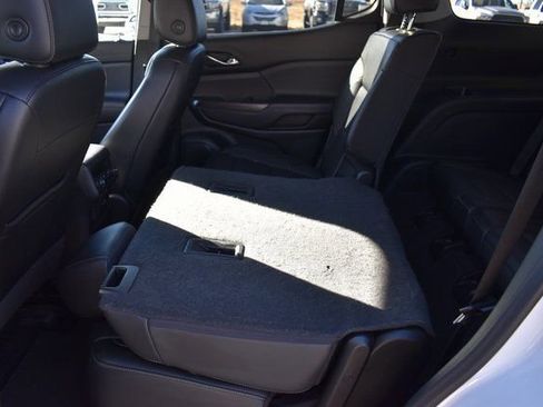 Used 2020 GMC Acadia SLT image 21