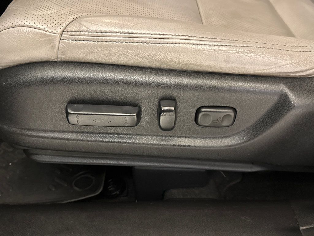 Used 2016 Honda CR-V Touring image 23