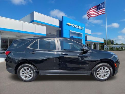 Used 2024 Chevrolet Equinox LS w/ Driver Confidence II Package FWD image 2