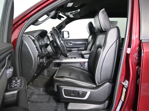 Used 2023 RAM 1500 Laramie AWD/4WD image 21
