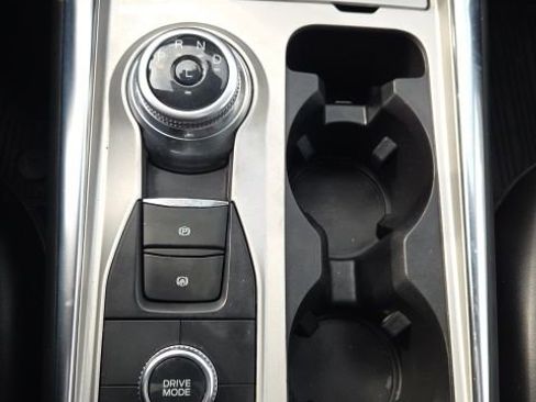 Used 2022 Ford Explorer XLT w/ Equipment Group 202A image 38