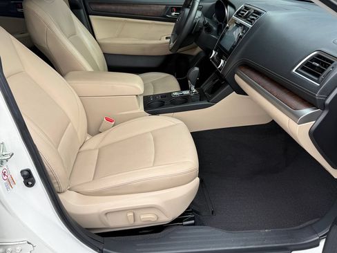 Used 2018 Subaru Outback 3.6R Limited AWD/4WD image 20