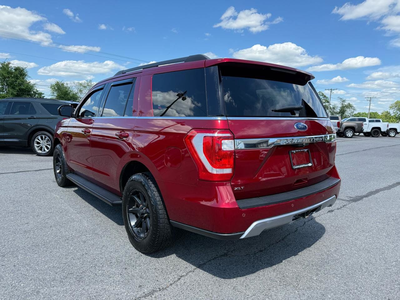 Used 2018 Ford Expedition XLT AWD/4WD image 4