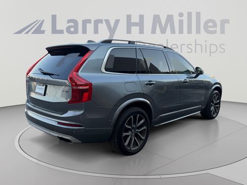 Used 2017 Volvo XC90 T6 Momentum w/ Vision Package AWD/4WD image 5