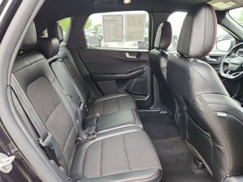Used 2025 Ford Escape ST-Line FWD image 17