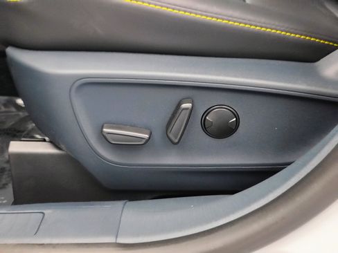 New 2026 Ford Maverick Lobo AWD/4WD image 19