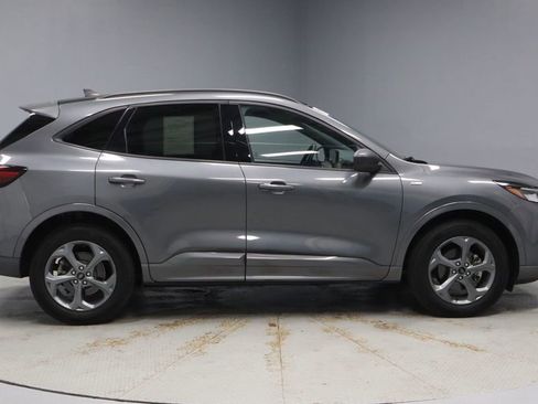 Used 2023 Ford Escape ST-Line w/ Tech Pack #1 AWD/4WD image 13