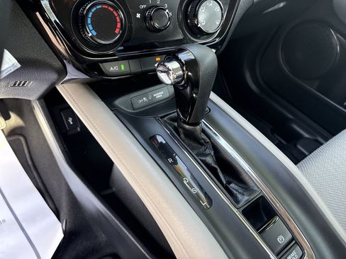 Used 2017 Honda HR-V LX image 16