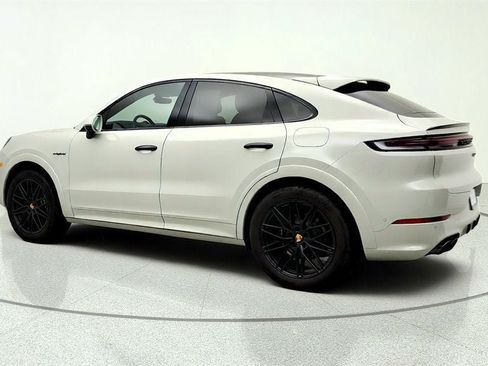 Used 2025 Porsche Cayenne E-Hybrid Coupe AWD/4WD image 7
