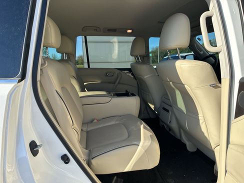 Used 2023 INFINITI QX80 Luxe w/ Cargo Package image 8