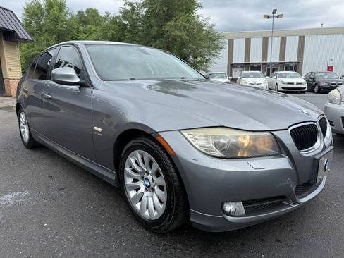 Used 2009 BMW 328i xDrive Sedan AWD/4WD image 3