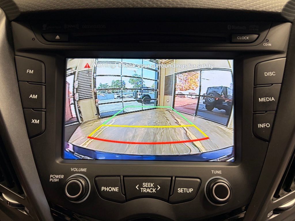 Used 2016 Hyundai Veloster Turbo FWD image 17