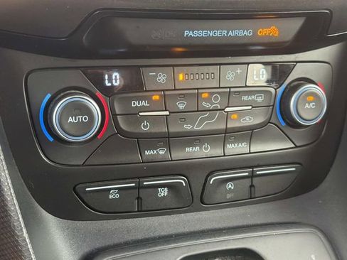Used 2023 Ford Transit Connect XLT FWD image 28