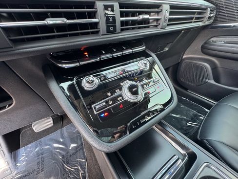 Used 2022 Lincoln Corsair FWD image 28