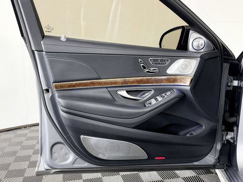 Used 2015 Mercedes-Benz S 550 4MATIC Sedan image 29