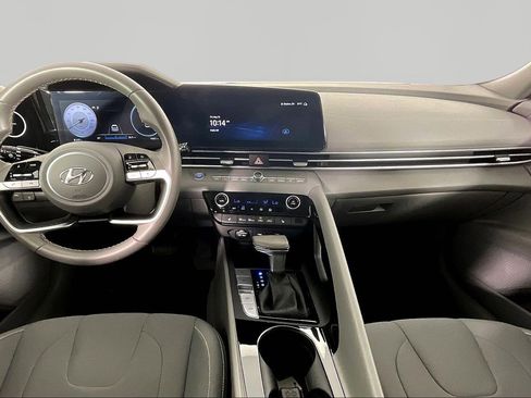 Certified 2023 Hyundai Elantra SEL w/ Convenience Package FWD image 7