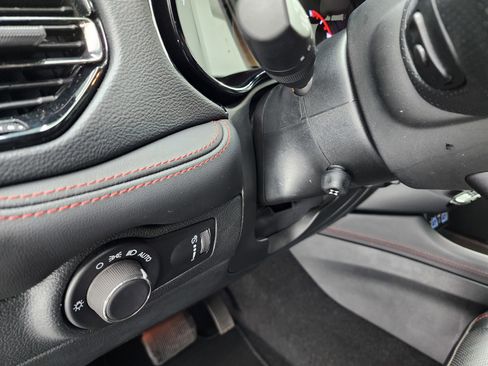 Used 2024 Dodge Durango GT image 44