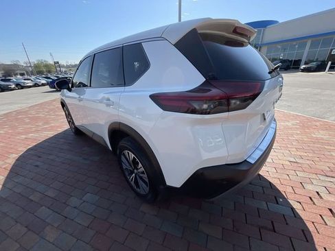 Used 2021 Nissan Rogue SV image 30