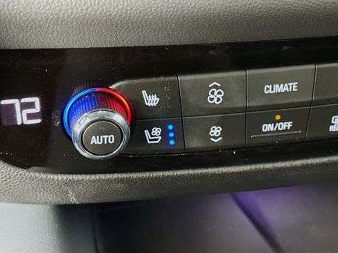 Used 2018 Buick Enclave Premium w/ Experience Buick Package image 24