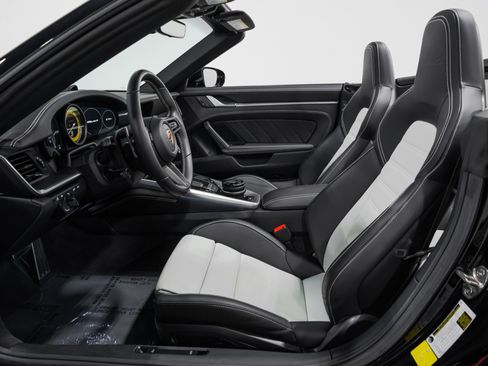Used 2024 Porsche 911 Turbo S AWD/4WD image 31