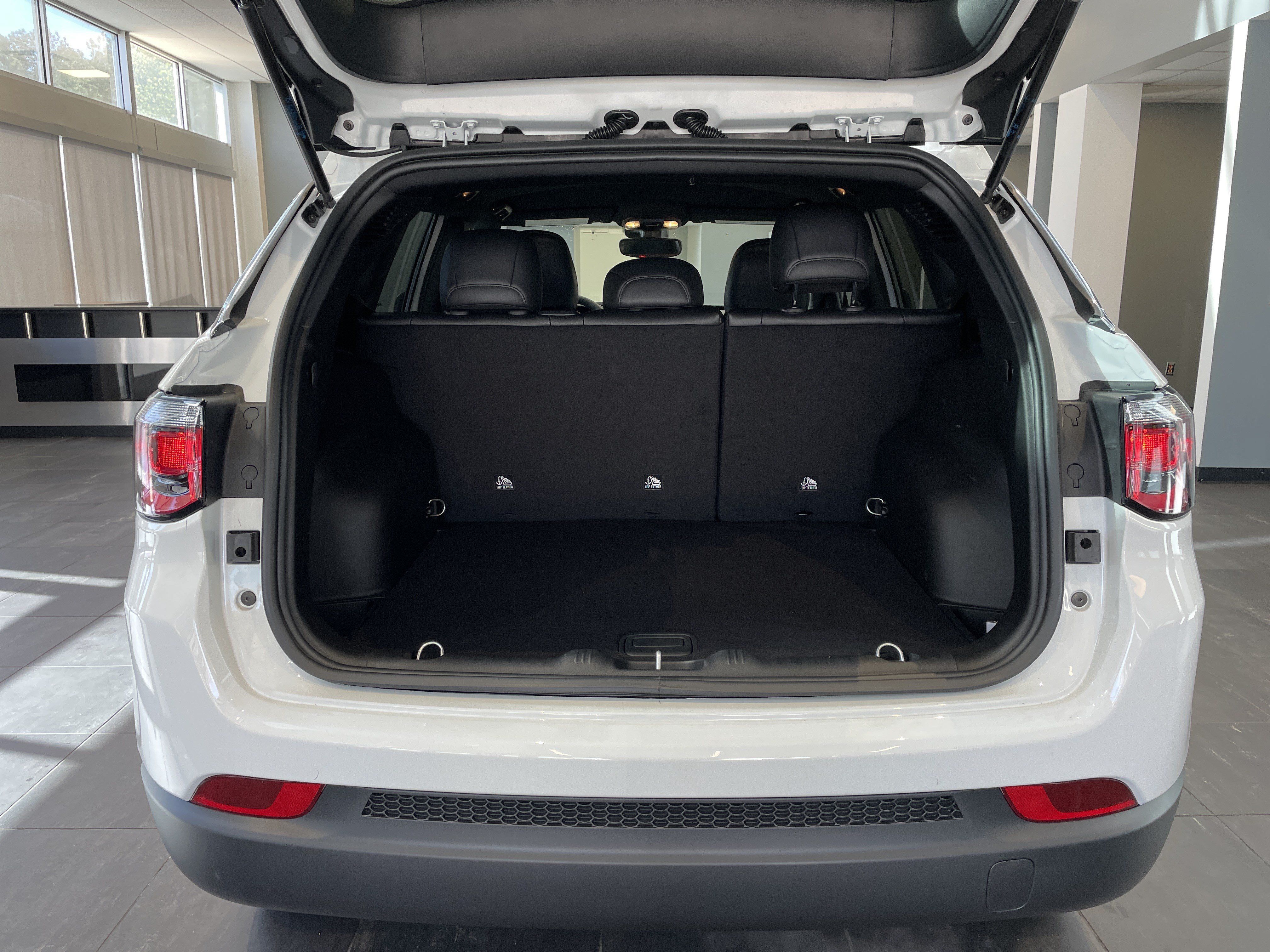 Certified 2026 Jeep Compass Latitude AWD/4WD image 34