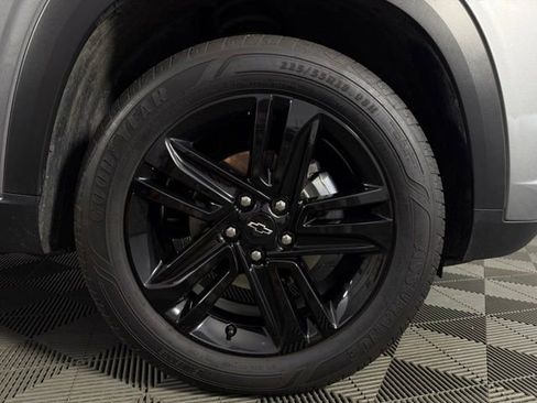 Used 2025 Chevrolet Trax ACTIV w/ Driver Confidence Package FWD image 34