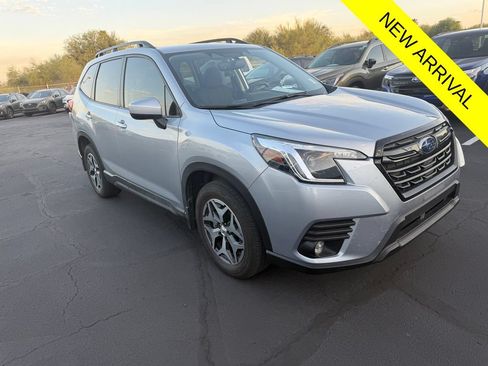 Used 2024 Subaru Forester Premium AWD/4WD image 1