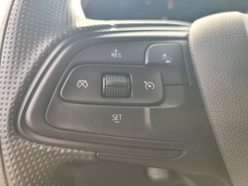 Used 2024 Buick Envista Preferred image 27