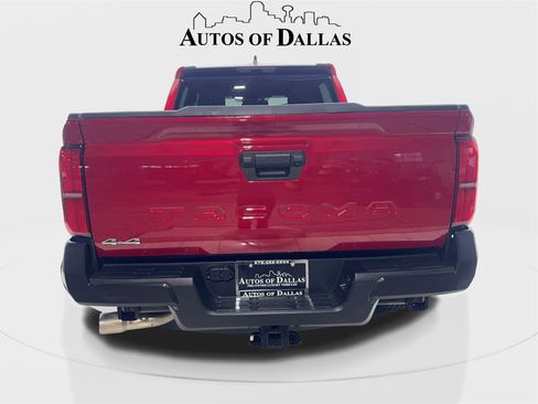 Used 2025 Toyota Tacoma SR image 7