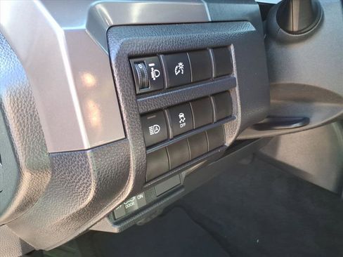 Used 2024 Toyota Tacoma SR5 AWD/4WD image 21