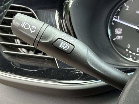 Used 2023 Buick Envision Avenir AWD/4WD image 22