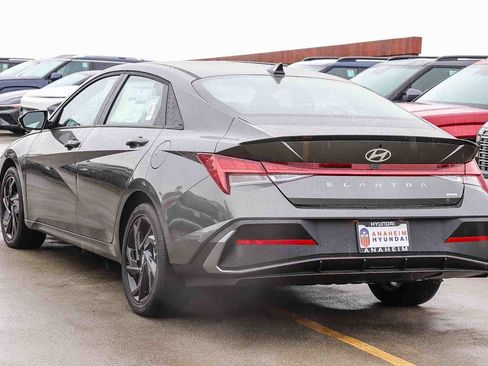 New 2026 Hyundai Elantra Sport image 8