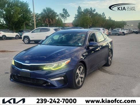 Used 2020 Kia Optima S FWD image 3