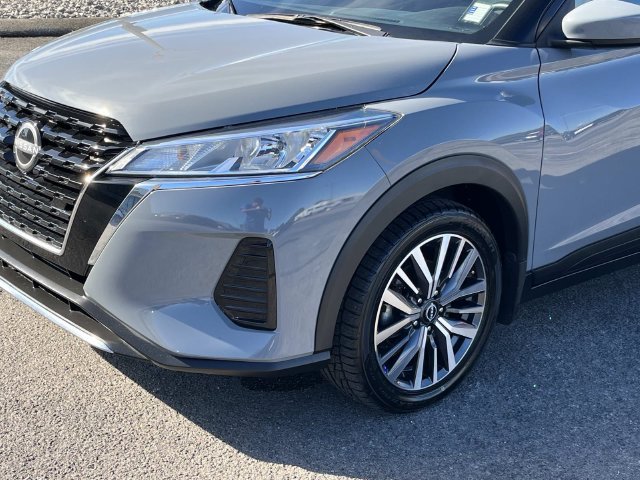 Used 2024 Nissan Kicks SV w/ Exterior Package FWD image 11
