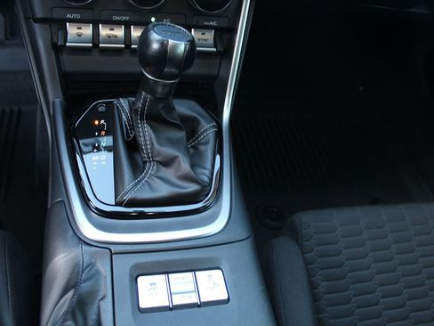 Used 2023 Toyota GR86 w/ ALL Weather Mat Package (TMS) RWD image 21