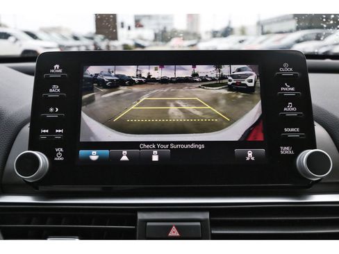 Used 2018 Honda Accord EX image 25