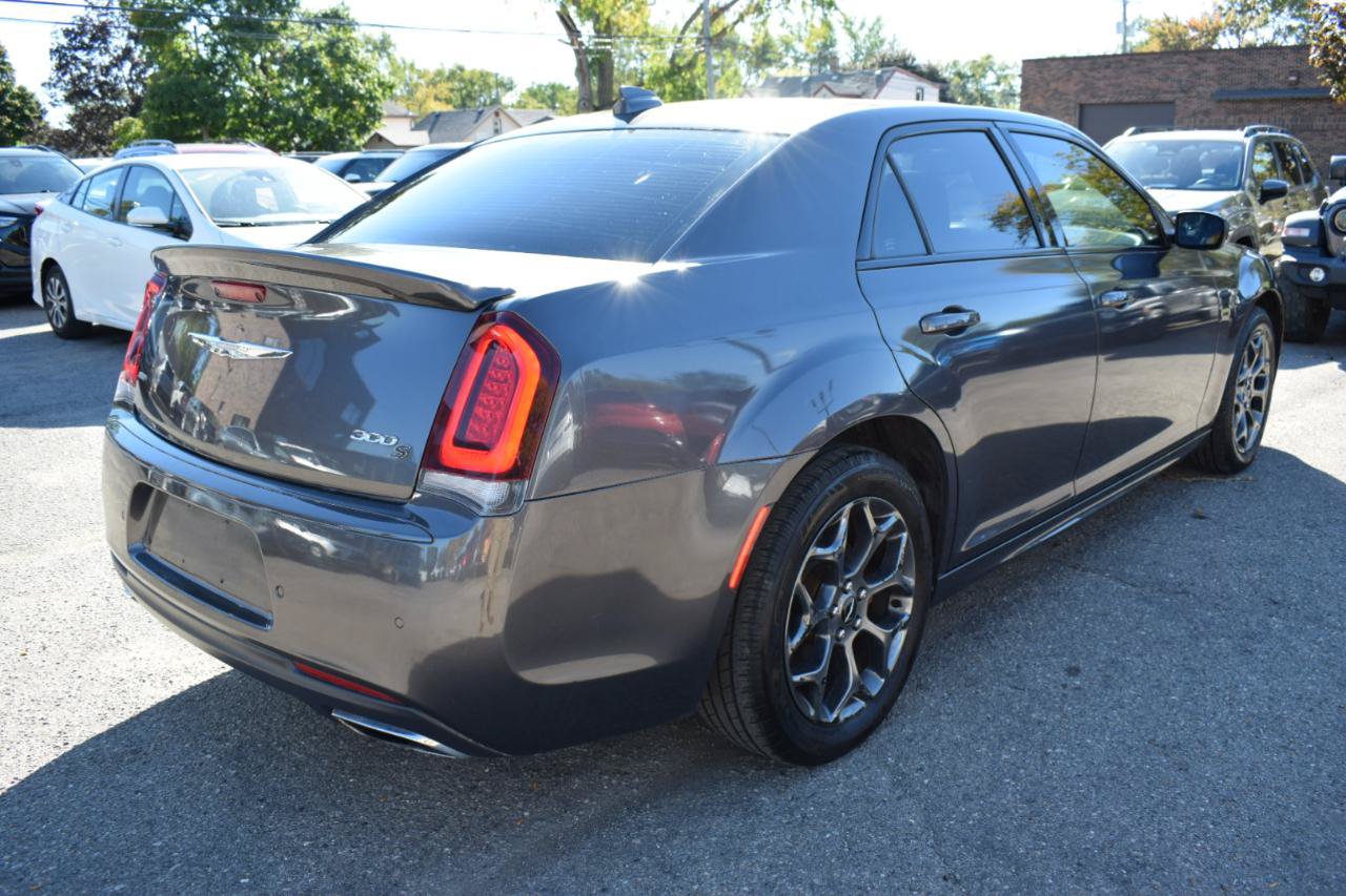 Used 2018 Chrysler 300 S w/ 300S Premium Group 2 AWD/4WD image 6
