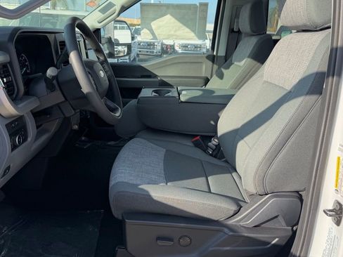 New 2024 Ford F550 4x4 Regular Cab Super Duty image 15