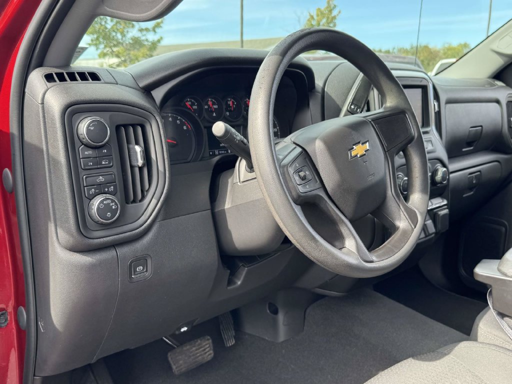 Used 2021 Chevrolet Silverado 1500 Custom AWD/4WD image 2